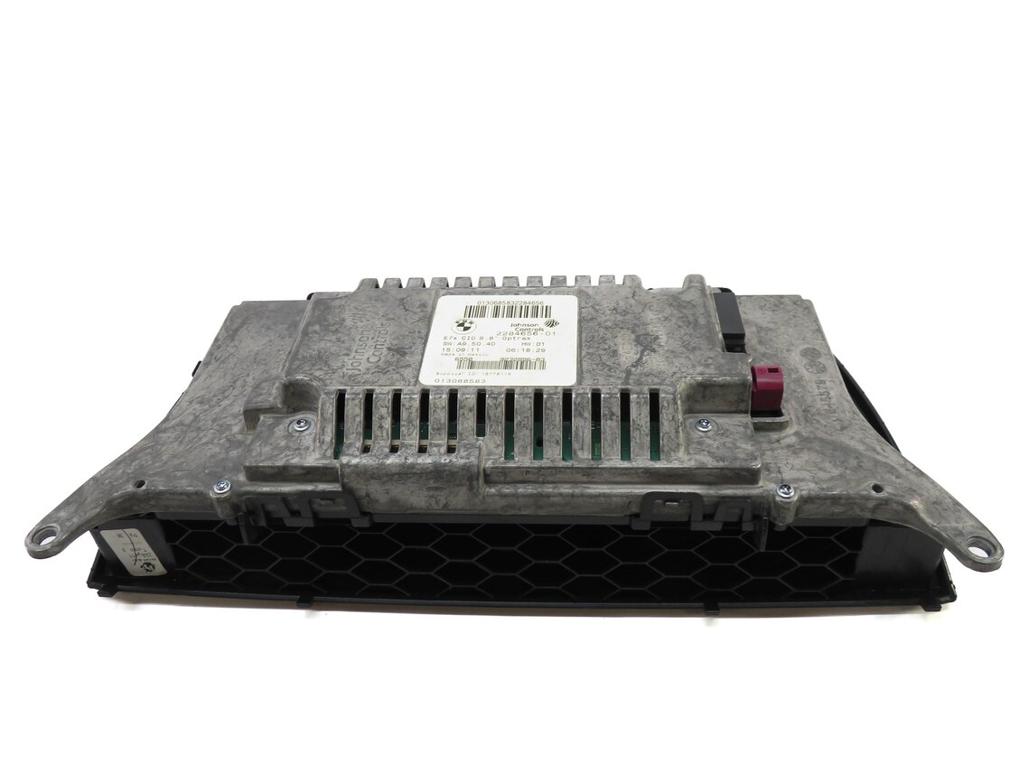 Thumbnail 5: 10-14 X5 X5M X6 X6M (E70 E71 E72) 8.8" FRONT GPS NAVIGATION MEDIA DISPLAY SCREEN