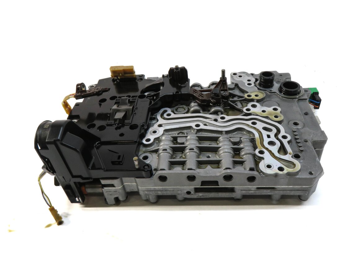 Thumbnail 2: 14-18 BMW 335i 435i 535i 535iGT X5 (F07 F10 F15 F30 F32) 3.0L RWD A/T VALVE BODY