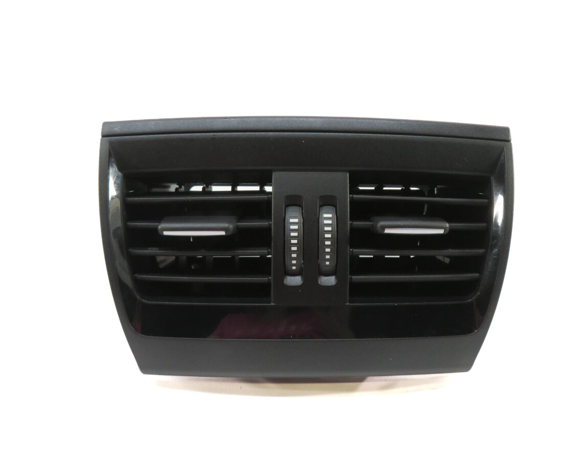 Thumbnail 2: 2016 BMW X5 (F15) REAR CENTER CONSOLE HEATER A/C AIR VENT