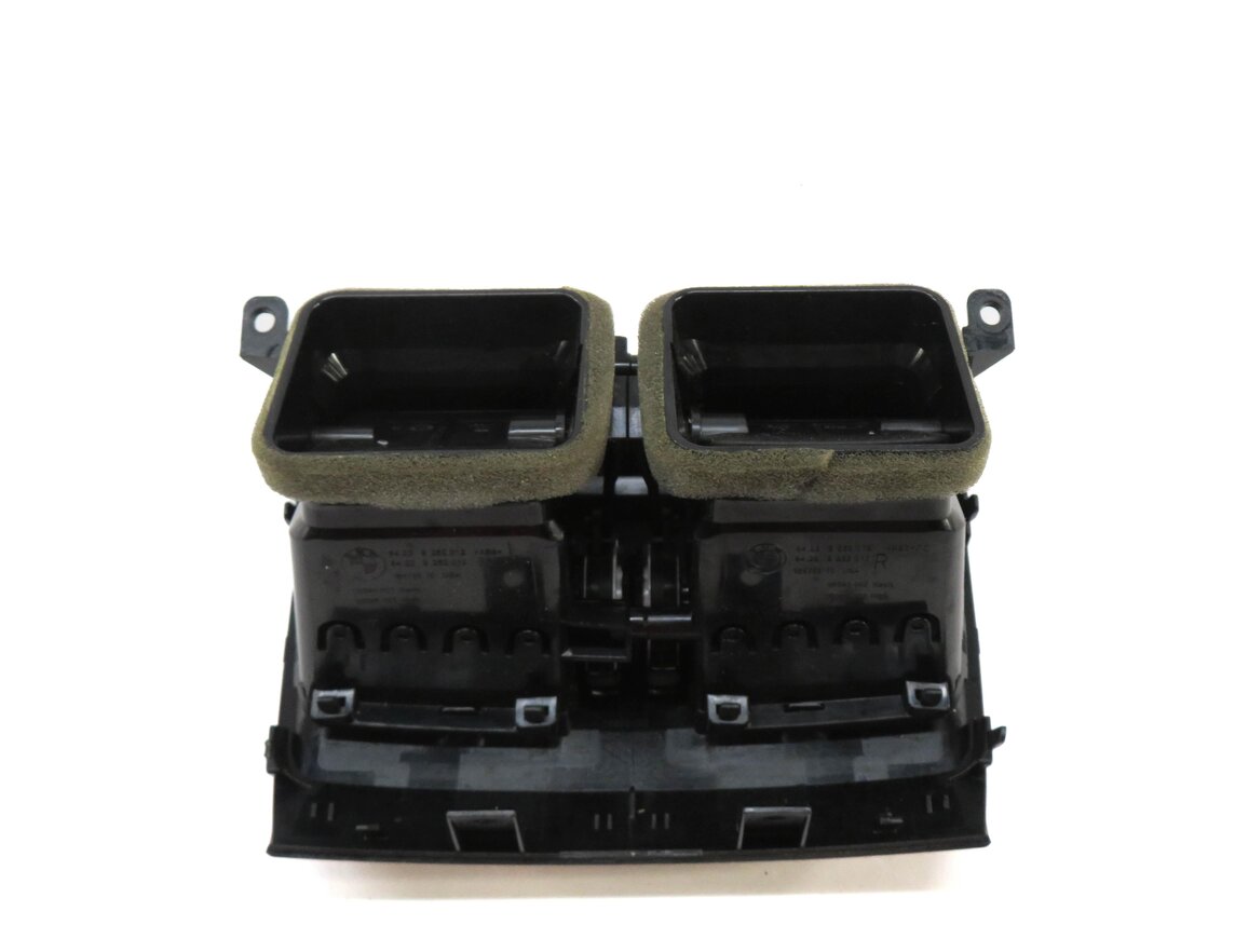 Thumbnail 4: 2016 BMW X5 (F15) REAR CENTER CONSOLE HEATER A/C AIR VENT