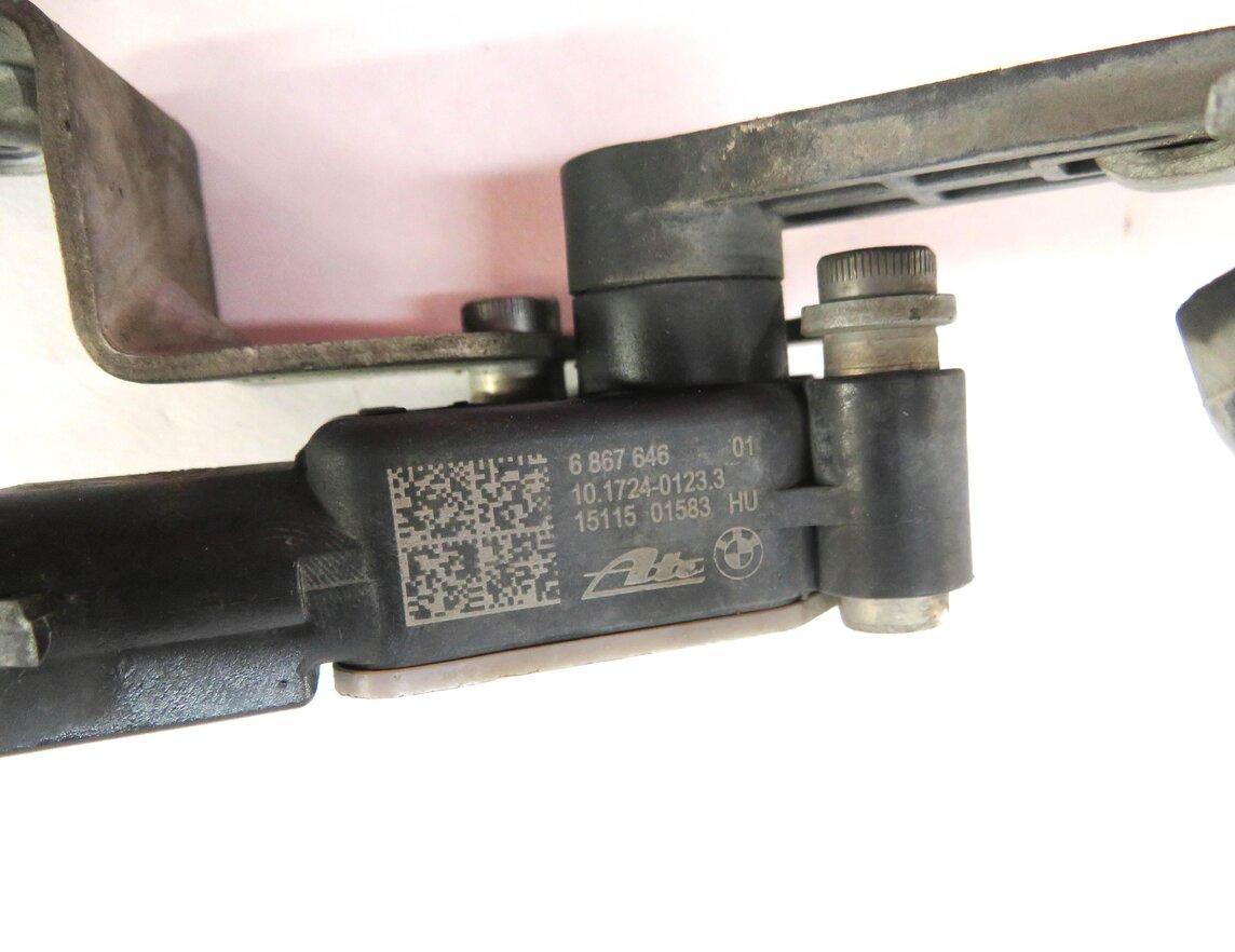 Thumbnail 4: 2016 BMW X5 (F15) LEFT FRONT DRIVER SUSPENSION HEIGHT LEVEL SENSOR
