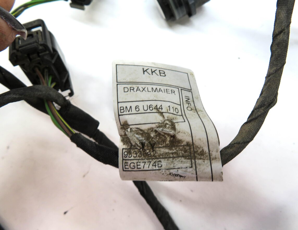 Thumbnail 3: 2016 BMW X5 (F15) REAR PDC PARK DISTANCE SENSOR SET w/ HARNESS (ALPINE WHITE)