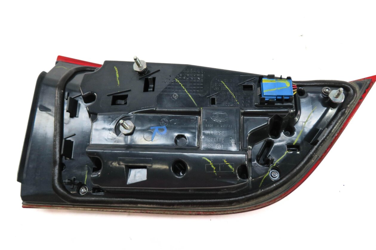 Thumbnail 5: 14-18 BMW X5 X5M ///M (F15 F85) RIGHT PASSENGER REAR INNER TAILLIGHT LIGHT LAMP