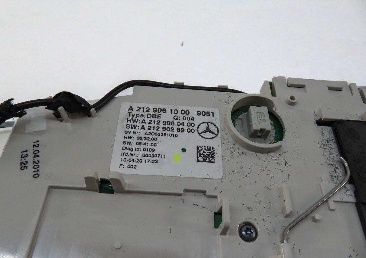 Thumbnail 5: 2010 MERCEDES E350 (W212) FRONT DOMELIGHT MAP READING DOME LIGHT LAMP (BLACK)