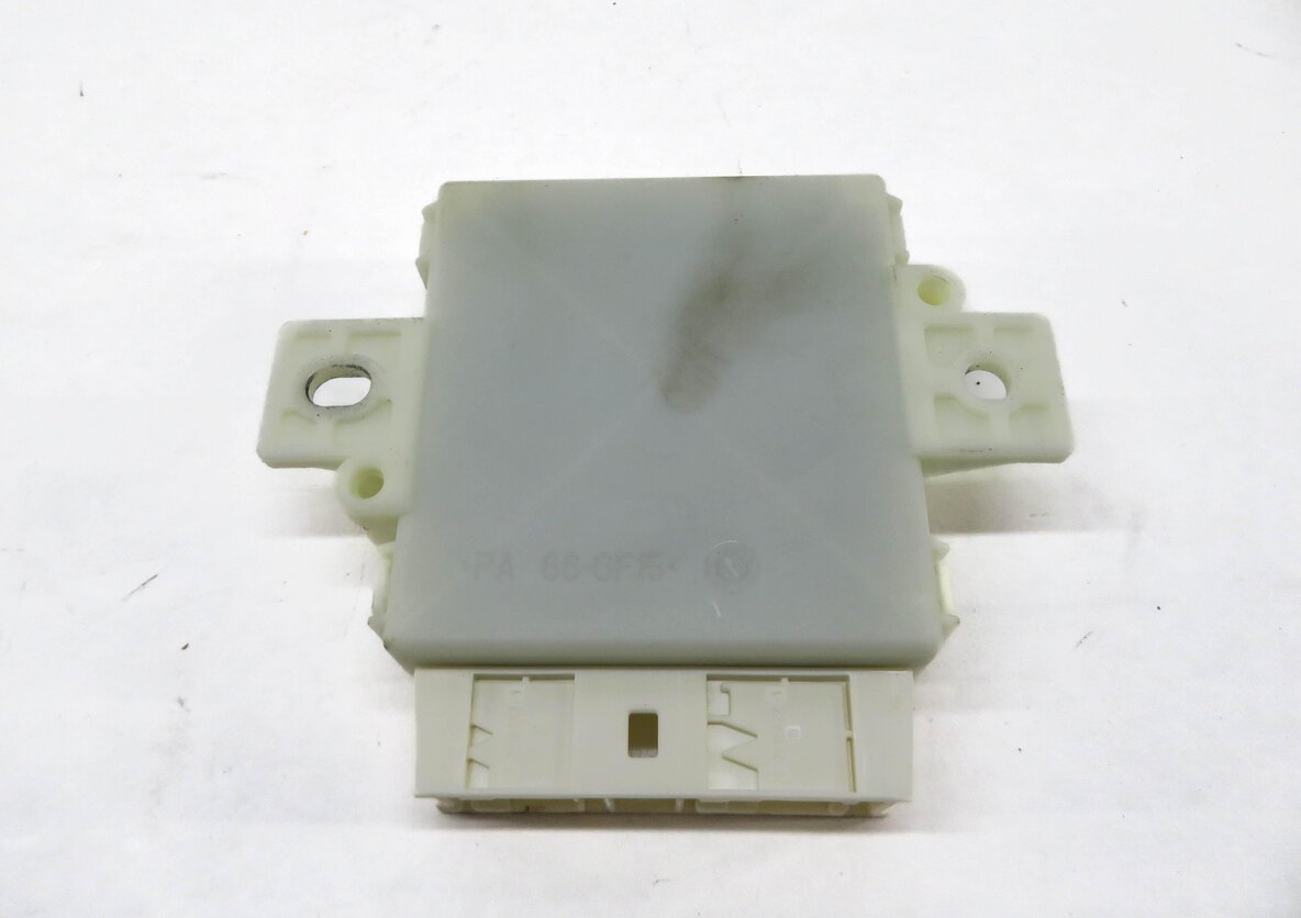 Thumbnail 3: 10-11 MERCEDES E350 E550 (A207 C207 W207 W212) PDC PARK ASSIST CONTROL MODULE