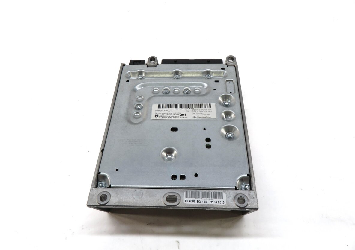 Thumbnail 3: 2010 MERCEDES E350 (W212) RADIO STEREO AUDIO AMP AMPLIFIER