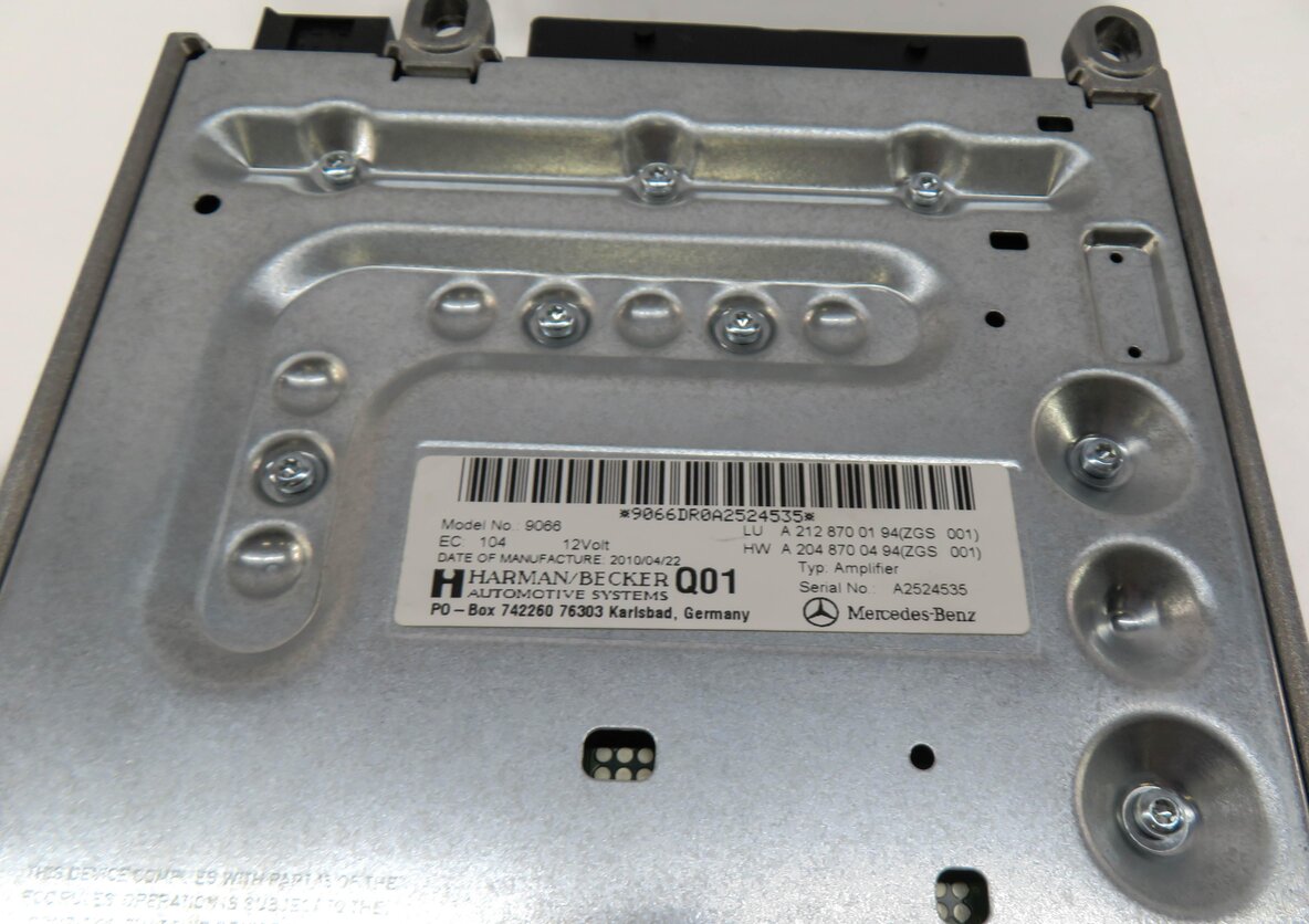 Thumbnail 4: 2010 MERCEDES E350 (W212) RADIO STEREO AUDIO AMP AMPLIFIER