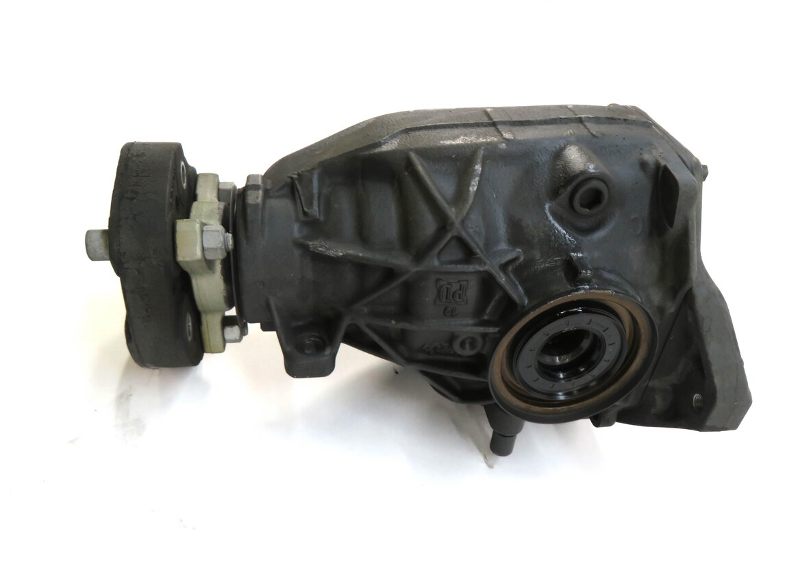 Thumbnail 3: 12-16 MERCEDES C250 C350 E350 SL400 (W204 W212 W231) RWD REAR DIFFERENTIAL 3.07