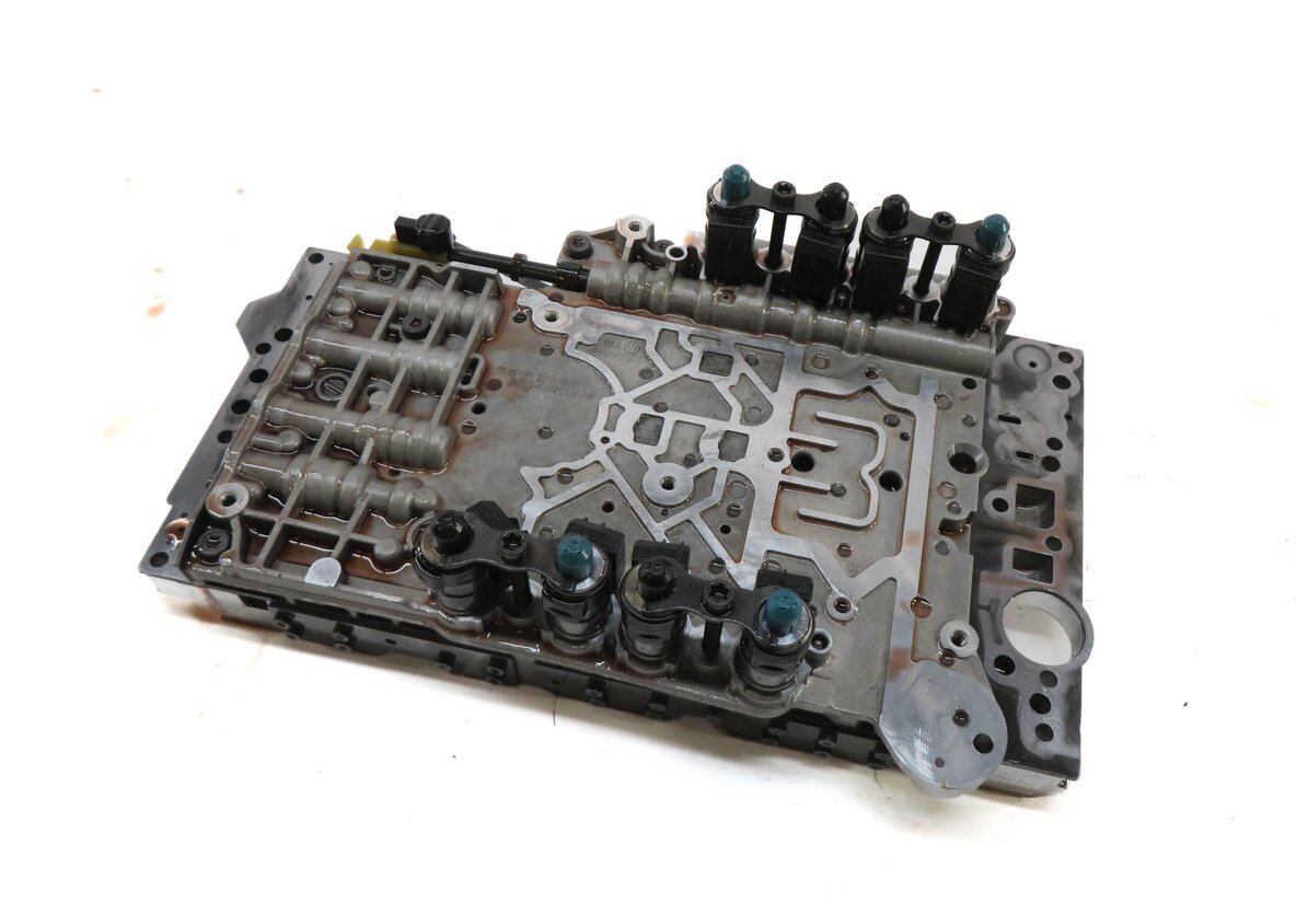 2010-2011 MERCEDES E350 (W212) RWD 722.9 A/T TRANSMISSION VALVE BODY BLOCK