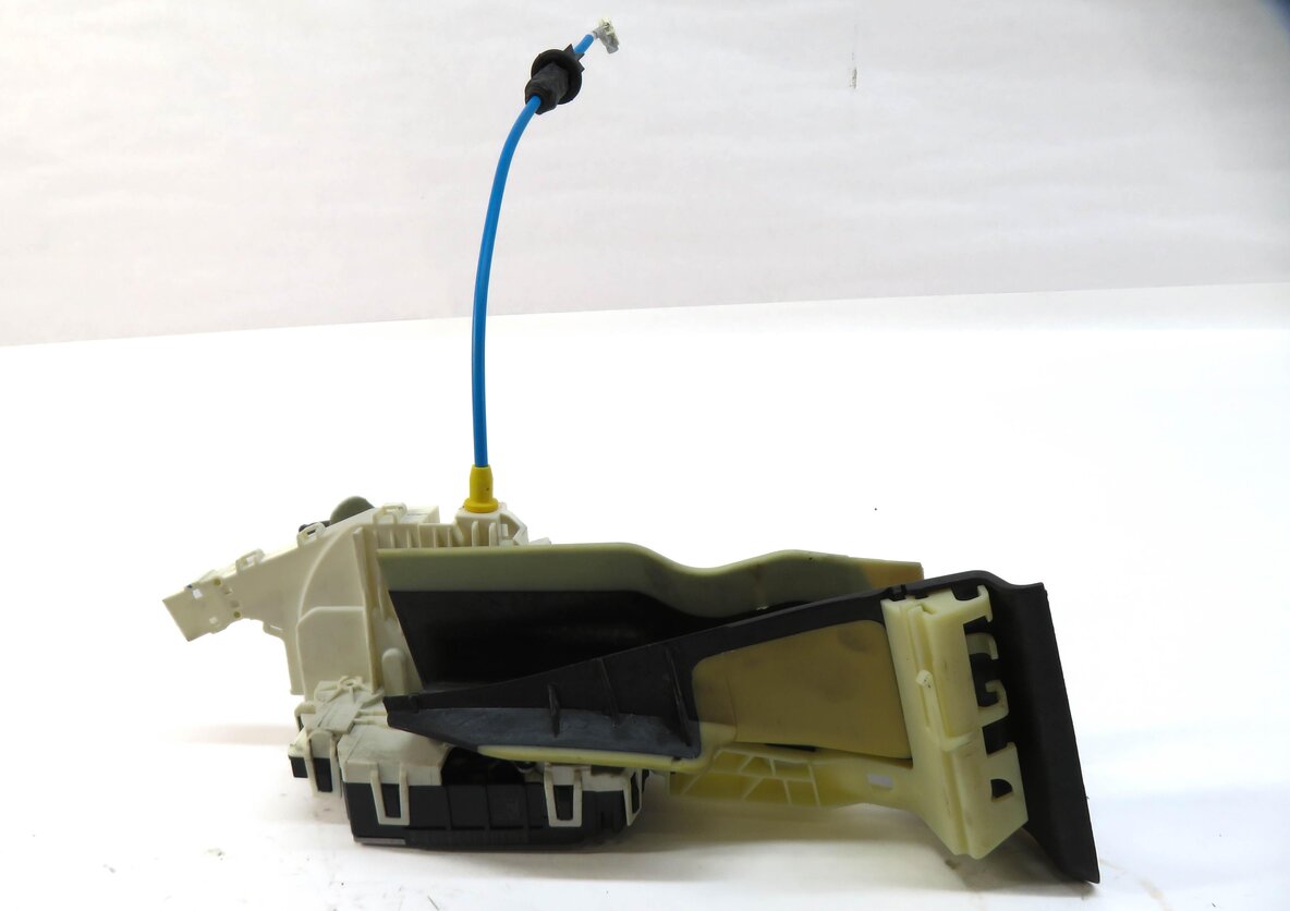 Thumbnail 2: 10-19 MERCEDES C E GLK SL CLS SLK (W204 W207 W212 X204) LEFT FRONT DOOR LATCH
