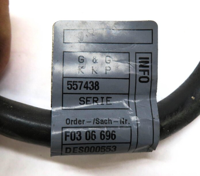 Thumbnail 4: 2010 MERCEDES E350 (W212) NEGATIVE BATTERY CABLE