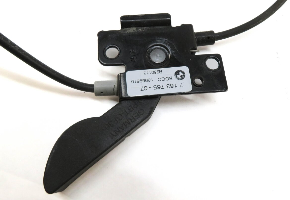 Thumbnail 4: 2013 BMW 750i (F01) FRONT HOOD SAFETY LATCH CATCH HOOK SET w/ RELEASE LEVER