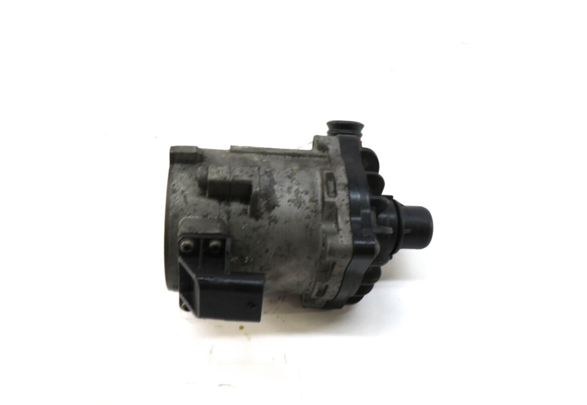 Thumbnail 3: 2013 BMW 750i (F01) 4.4L N63 V8 ENGINE SECONDARY AUXILIARY WATER PUMP