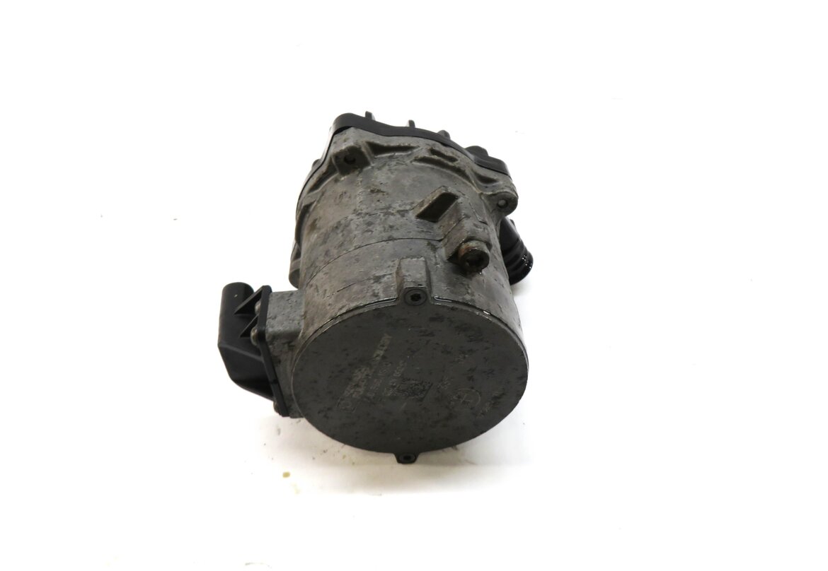 Thumbnail 4: 2013 BMW 750i (F01) 4.4L N63 V8 ENGINE SECONDARY AUXILIARY WATER PUMP