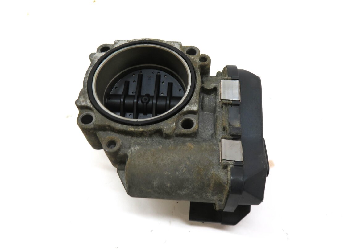 Thumbnail 13: 08-18 BMW 5 7 X5 X6 X5M X6M (F01 F10 F12 F15 F16) 4.4L N63 S63 THROTTLE BODY SET