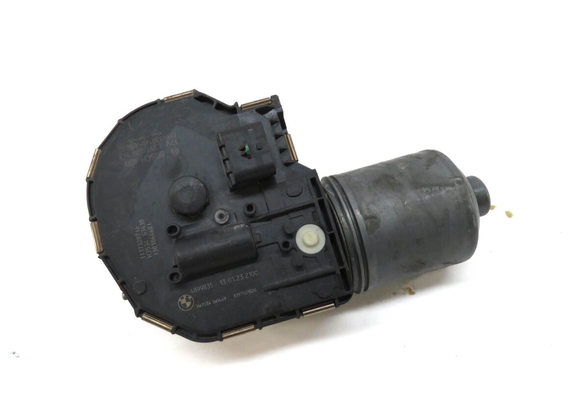 10-16 BMW M5 535i 550i 740i 750i 760i (F01 F02 F10) FRONT WINDSHIELD WIPER MOTOR