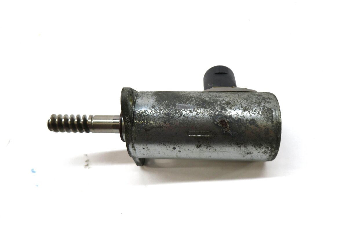 Thumbnail 4: 2013 BMW 750i (F01) 4.4L N63 V8 ENGINE VVT ECCENTRIC CAMSHAFT ACTUATOR MOTOR