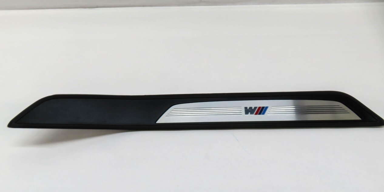 Thumbnail 5: 2013 BMW 750i (F01) FRONT & RIGHT DOOR SILL SCUFF PANEL TRIM SET ///M-SPORT