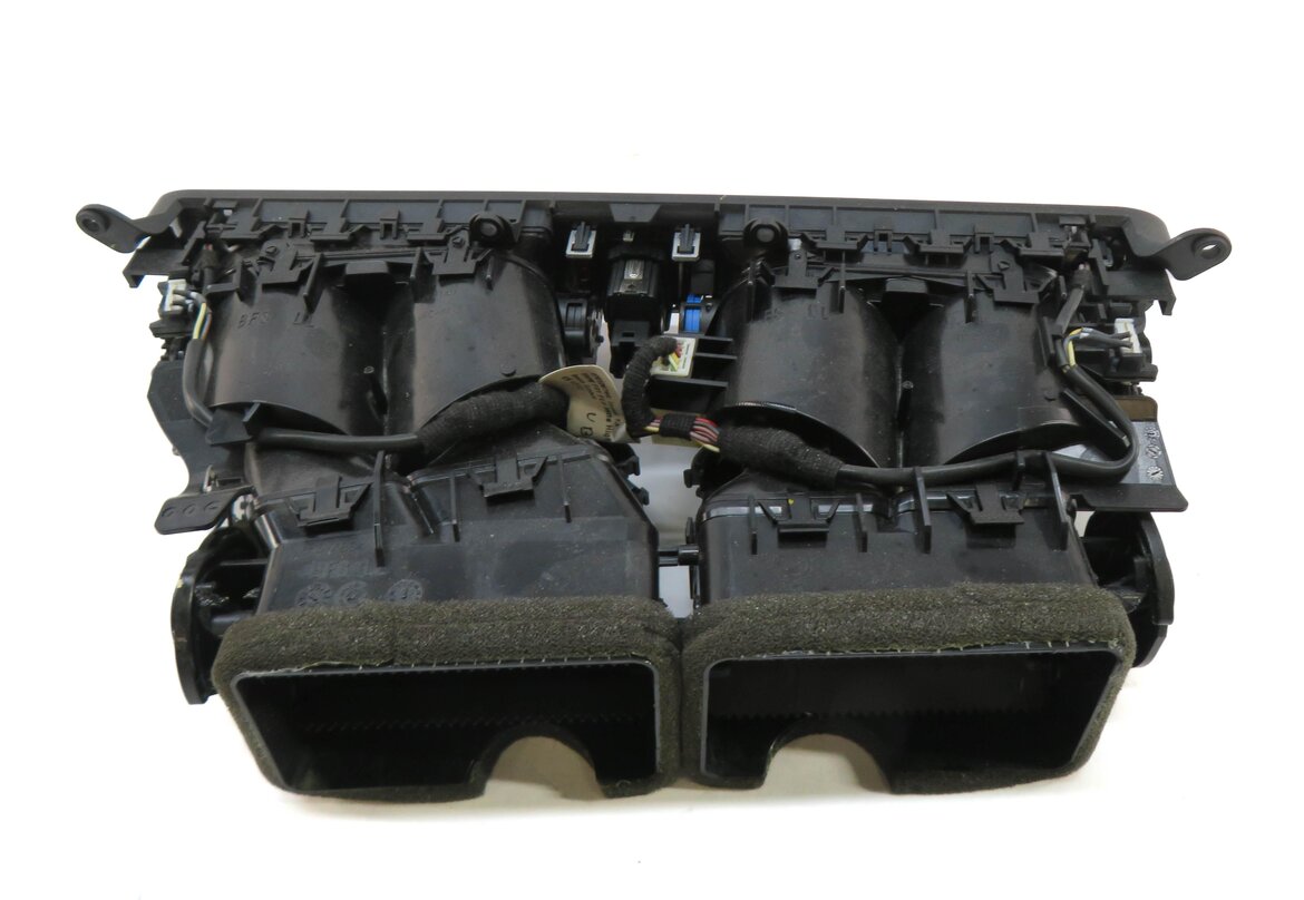 Thumbnail 3: 2013 BMW 750i (F01) CENTER DASH HEATER A/C AIR VENT w/ HAZARD & CENTRAL LOCK