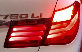 Thumbnail 3: 13-15 BMW 7 SERIES F01 F02 F04 RIGHT PASSENGER INNER TRUNK TAILLIGHT LIGHT LAMP