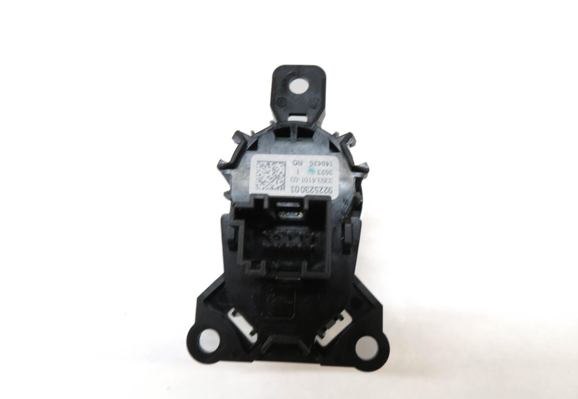 Thumbnail 4: 2010-2019 BMW M5 M6 5 6 7 SERIES (F01 F02 F04 F10 F12) ENGINE START STOP SWITCH