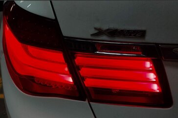 Thumbnail 2: 13-15 BMW 7 SERIES F01 F02 F04 REAR LEFT DRIVER INNER TRUNK TAILLIGHT LIGHT LAMP