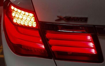 Thumbnail 3: 13-15 BMW 7 SERIES F01 F02 F04 REAR LEFT DRIVER INNER TRUNK TAILLIGHT LIGHT LAMP