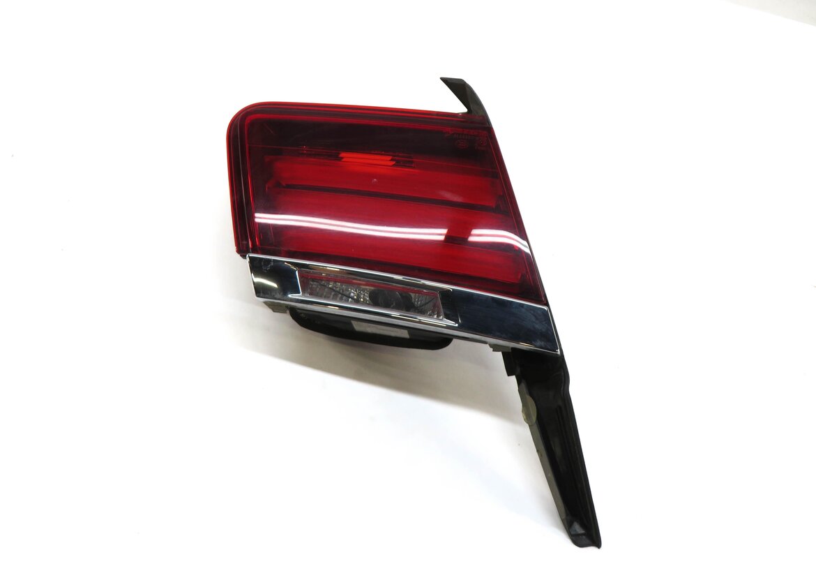 Thumbnail 5: 13-15 BMW 7 SERIES F01 F02 F04 REAR LEFT DRIVER INNER TRUNK TAILLIGHT LIGHT LAMP