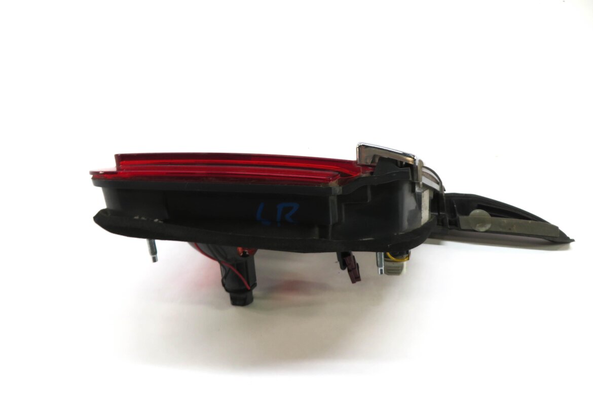 Thumbnail 6: 13-15 BMW 7 SERIES F01 F02 F04 REAR LEFT DRIVER INNER TRUNK TAILLIGHT LIGHT LAMP