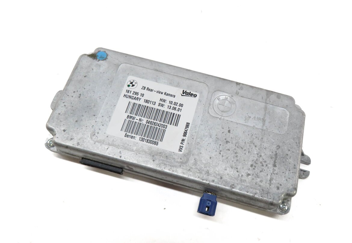 10-19 BMW 2 3 4 5 6 7 SERIES F01 F02 F10 F12 F22 F30 F32 REARVIEW CAMERA MODULE