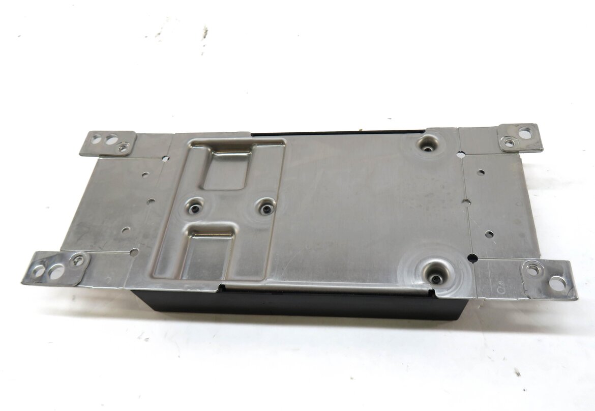 Thumbnail 3: 2013 BMW 750i (F01) BLUETOOTH TELEMATICS COMMUNICATION CONTROL MODULE