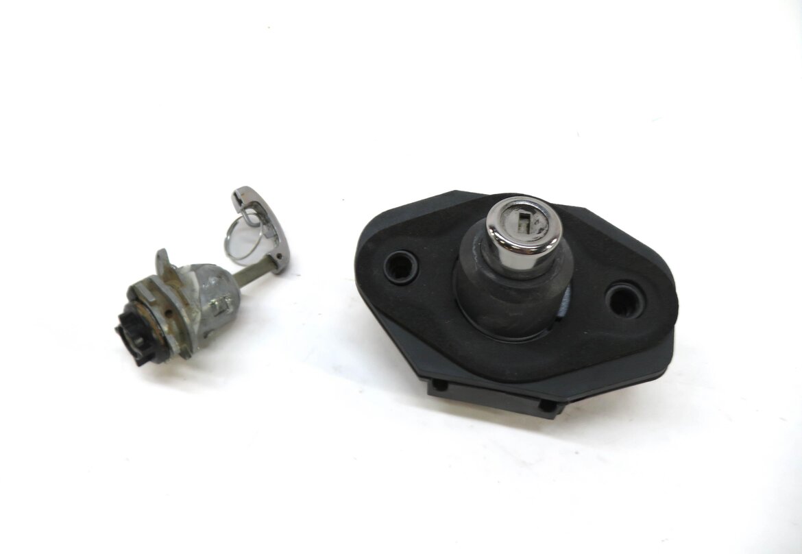 2013 BMW 750i (F01) LEFT FRONT DRIVER DOOR TRUNK LOCK CYLINDER KEY SET