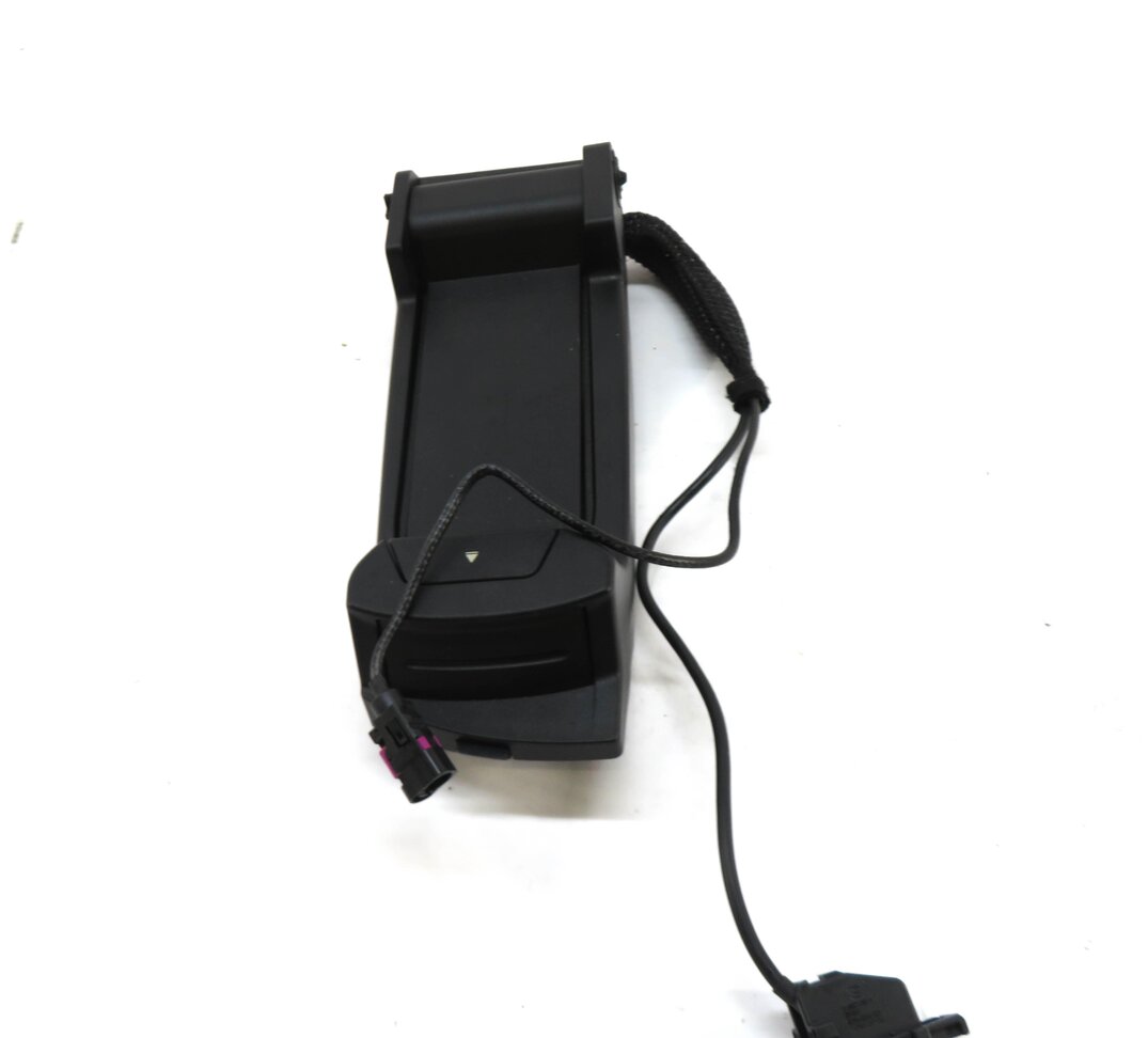 Thumbnail 2: 2013 BMW 750i (F01) FRONT CENTER CONSOLE PHONE DOCK CRADLE