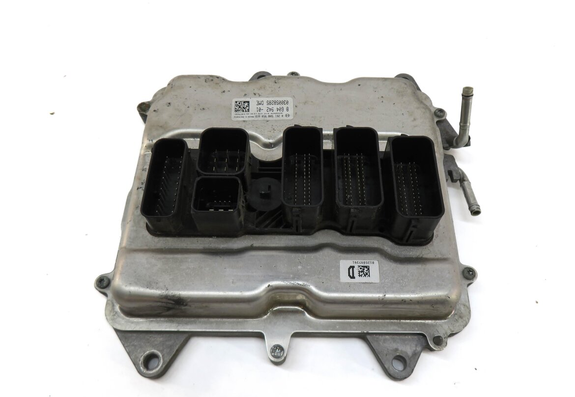 Thumbnail 4: 2013 BMW 750i (F01) 4.4L N63 TURBO ENGINE CAS4 DME IMMOBILIZER MODULE KEY SET