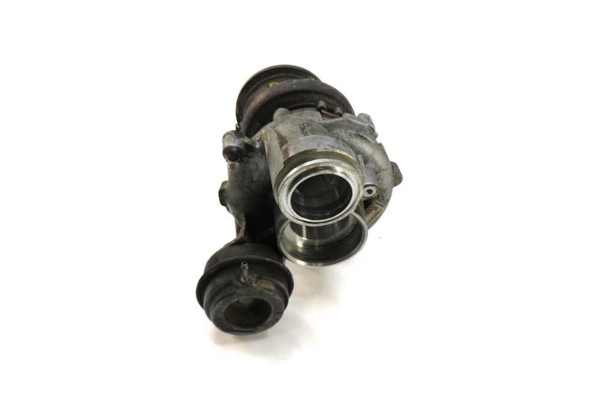 13-19 BMW 5 6 7 X5 X6 (F01 F02 F04 F06 F07 F10 F12) 4.4L N63 RIGHT TURBOCHARGER