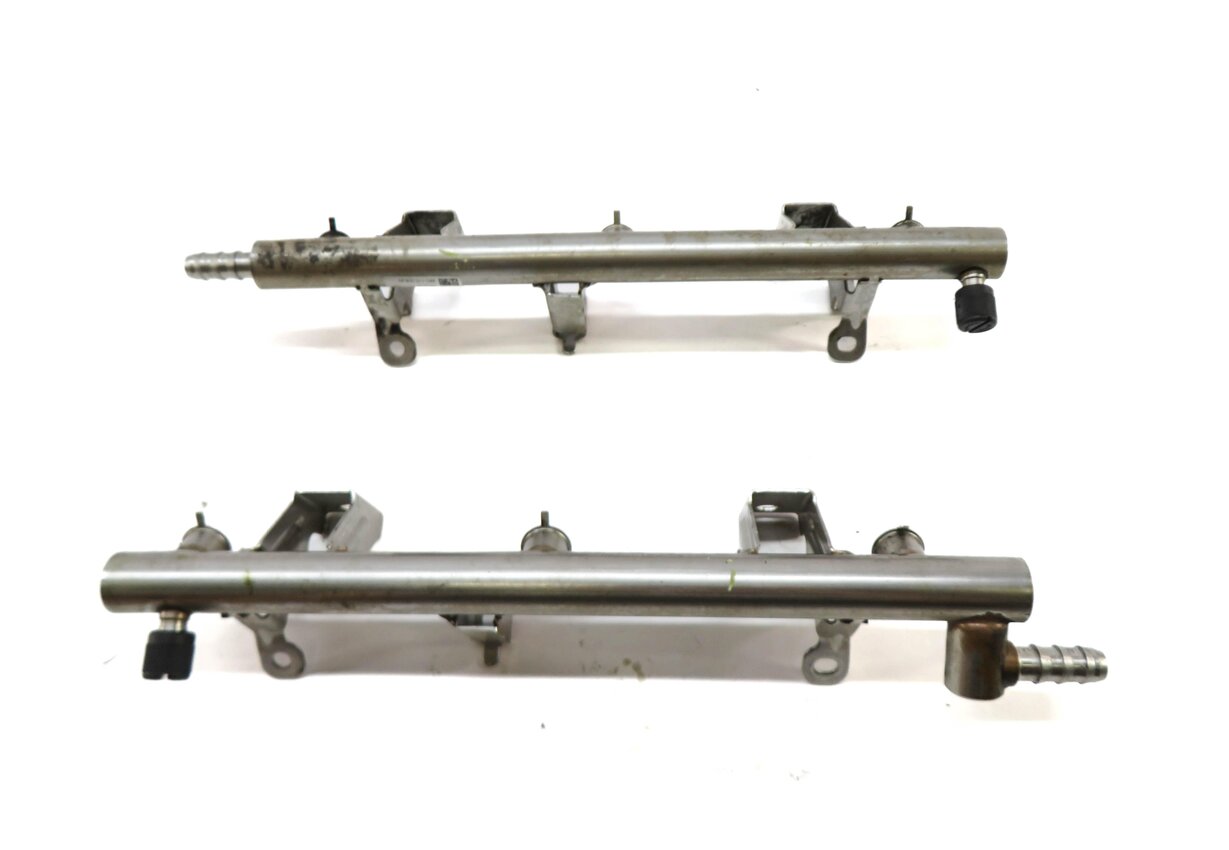 Thumbnail 4: 2009 PORSCHE CAYMAN (987) 2.9L M96 ENGINE FUEL INJECTION FUEL RAIL SET