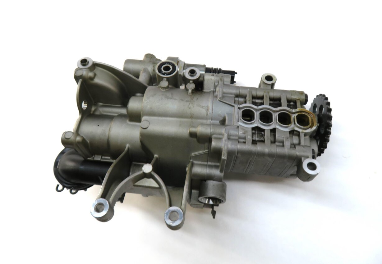 Thumbnail 5: 2009 PORSCHE CAYMAN (987) 2.9L M96 ENGINE OIL OIL PUMP w/ PICKUP