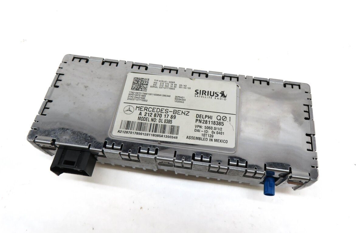 Thumbnail 1: 2010-2016 MERCEDES B C E ML SL CLS (W204 W166 W212 X204) SIRIUS SATELLITE MODULE
