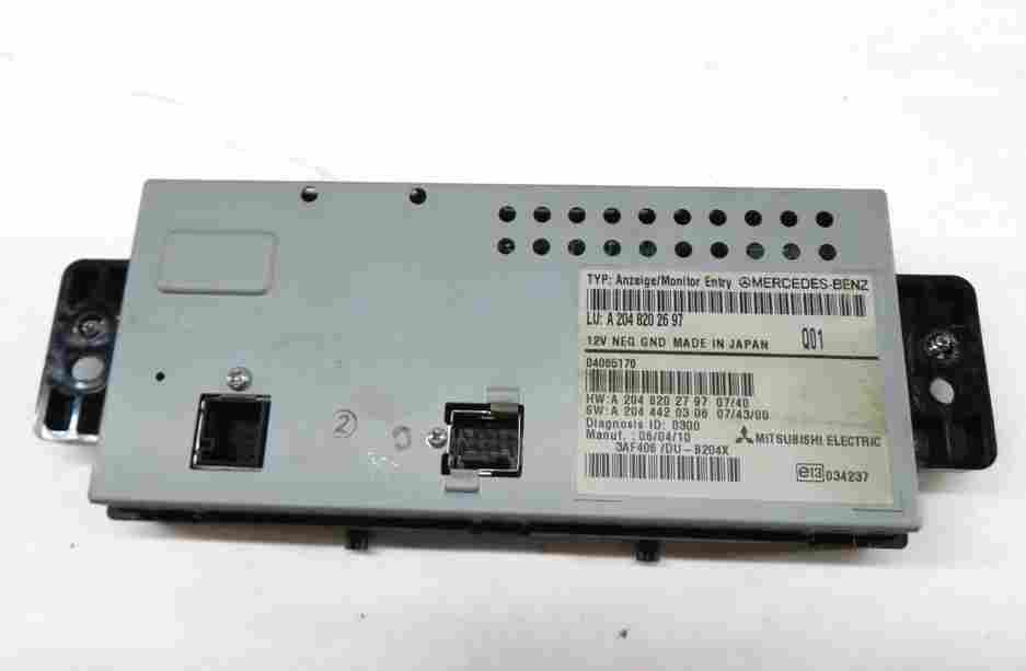 Thumbnail 3: 10-12 MERCEDES GLK350 (X204) FRONT RADIO STEREO MEDIA INFORMATION DISPLAY SCREEN
