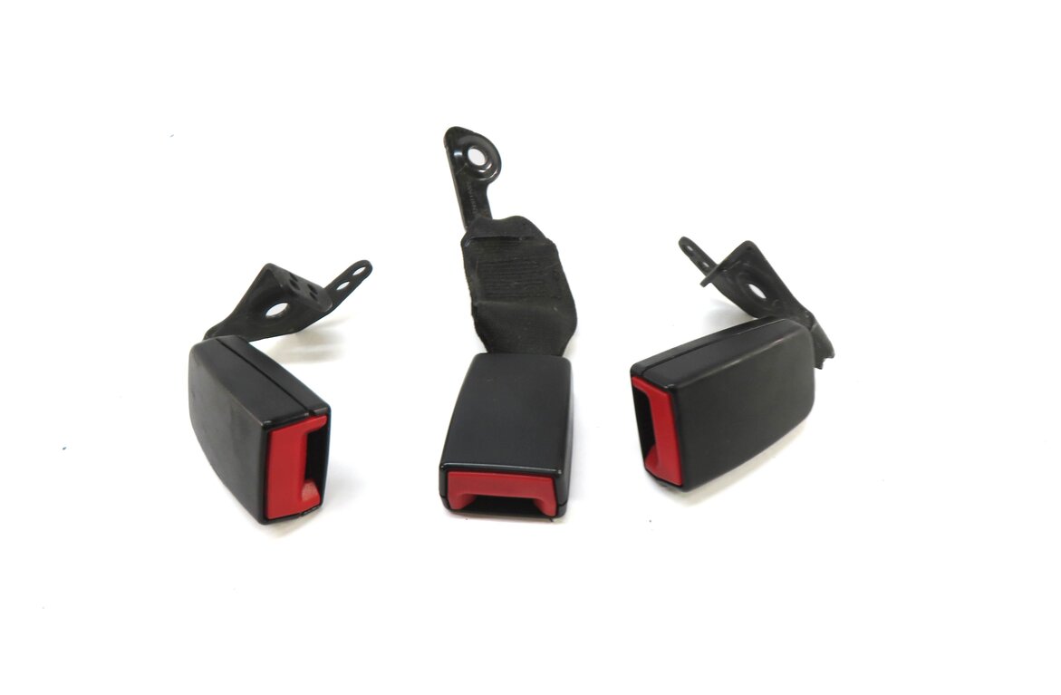 Thumbnail 2: 2011 MERCEDES GLK350 (X204) REAR SEAT SEATBELT BUCKLE RECEIVER SET-3 (BLACK)
