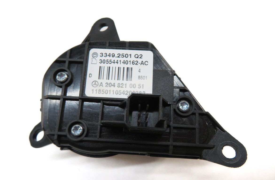Thumbnail 4: 2011 MERCEDES GLK350 (X204) STEERING WHEEL SWITCH BUTTON SET