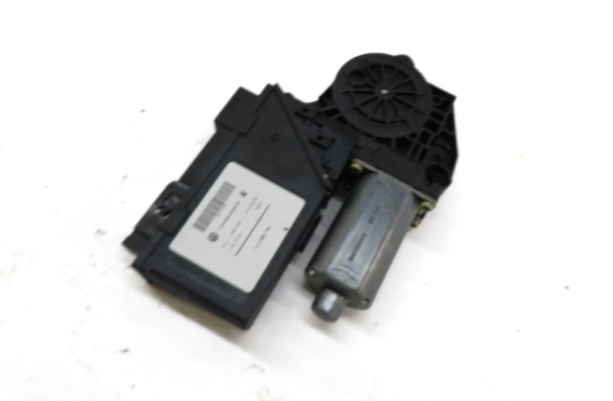 2003-2010 PORSCHE CAYENNE (955 957) RIGHT REAR DOOR POWER WINDOW MOTOR