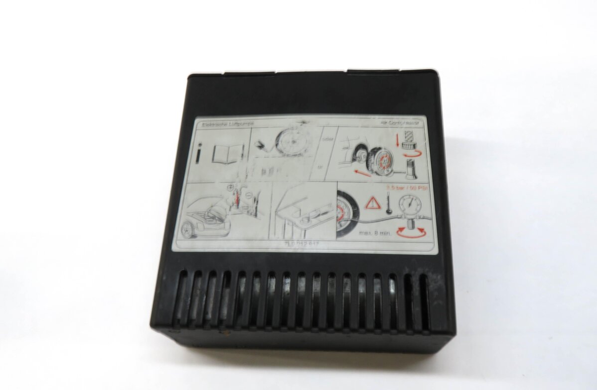 Thumbnail 2: 2004 PORSCHE CAYENNE (955) SPARE TIRE AIR COMPRESSOR PUMP MOTOR INFLATOR