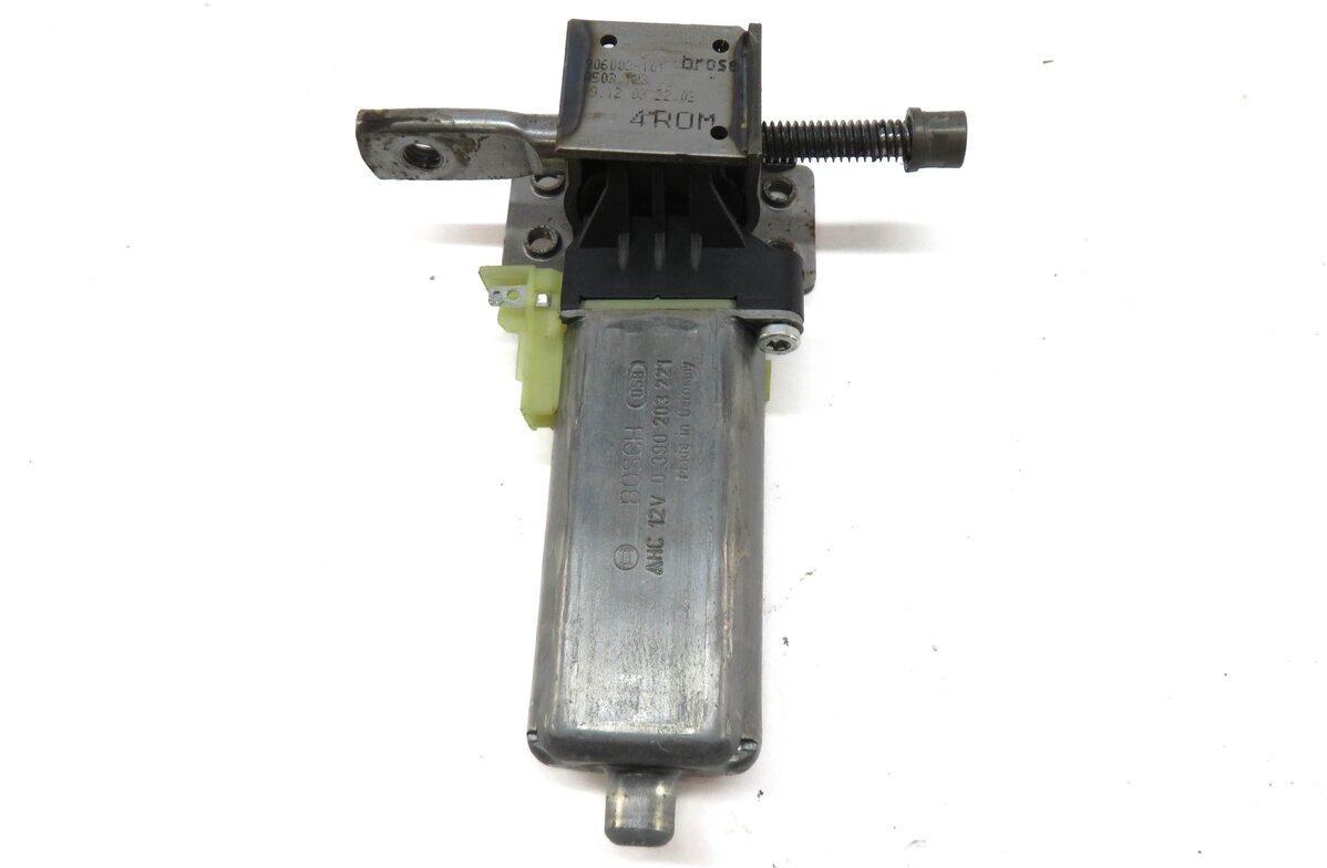 Thumbnail 3: 2004 PORSCHE CAYENNE 955 RIGHT FRONT PASSENGER SEAT ADJUSTMENT ADJUST MOTOR SET