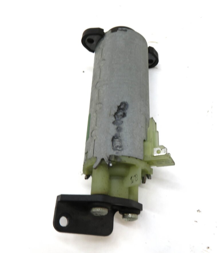 Thumbnail 6: 2004 PORSCHE CAYENNE 955 RIGHT FRONT PASSENGER SEAT ADJUSTMENT ADJUST MOTOR SET