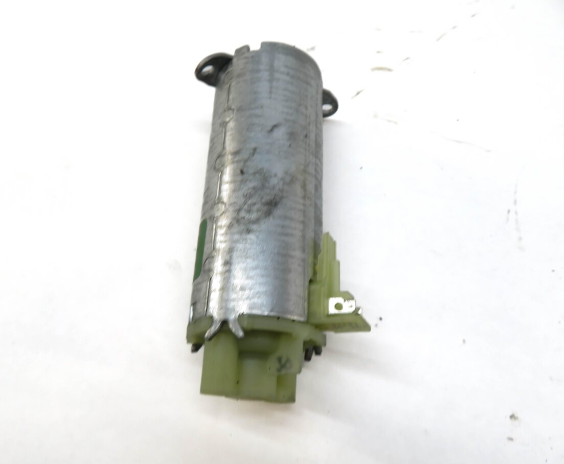 Thumbnail 9: 2004 PORSCHE CAYENNE 955 RIGHT FRONT PASSENGER SEAT ADJUSTMENT ADJUST MOTOR SET