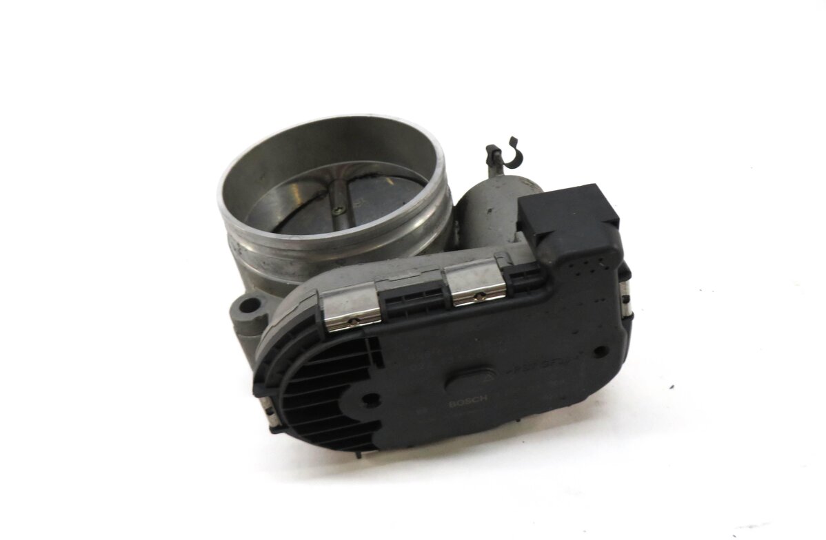 2004-2006 PORSCHE CAYENNE (955) 3.2L VR6 ENGINE THROTTLE BODY VALVE ASSEMBLY