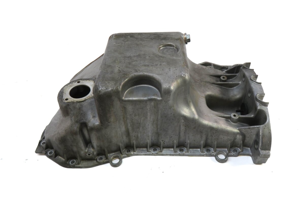 Thumbnail 2: 2004-2006 PORSCHE CAYENNE (955) 3.2L VR6 ENGINE OIL PAN