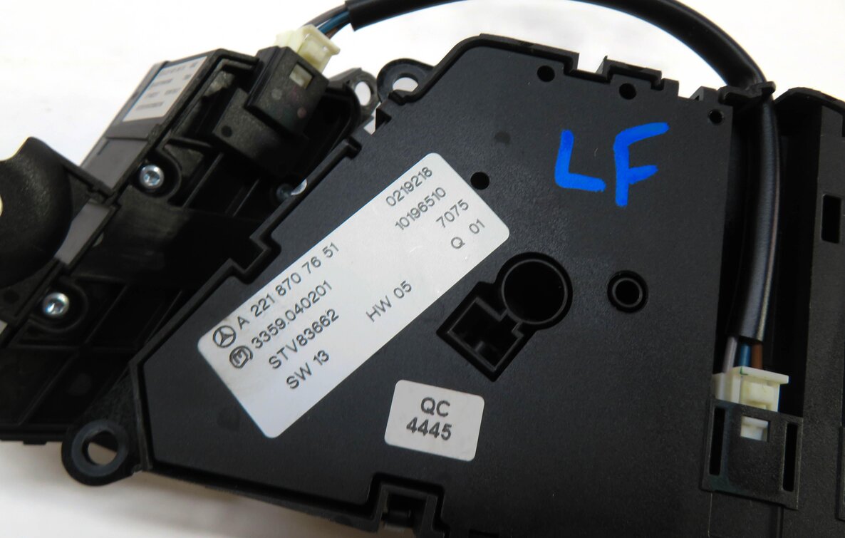 Thumbnail 6: 2007-2014 MERCEDES CL S CLASS (W216 W221) LEFT FRONT DRIVER MEMORY SEAT SWITCH