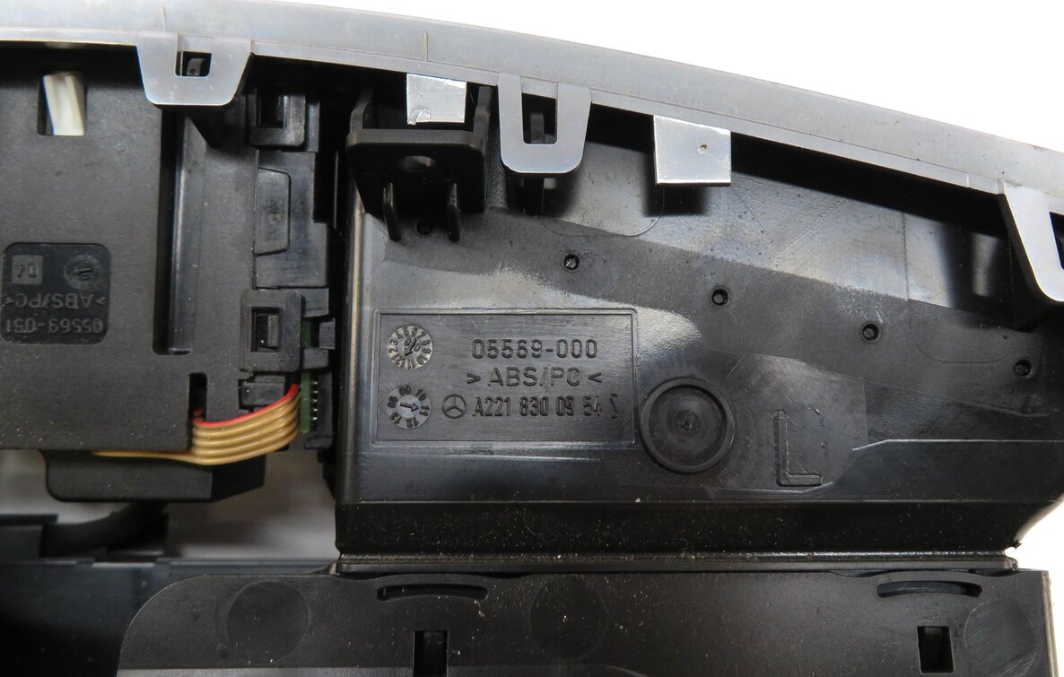 Thumbnail 5: 2007 MERCEDES S550 (W221) FRONT CENTER DASH HEATER A/C AIR VENT w/ CLOCK